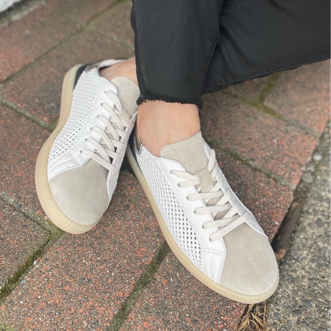 Gym Shoes Flat Sole BIZA AMELIA