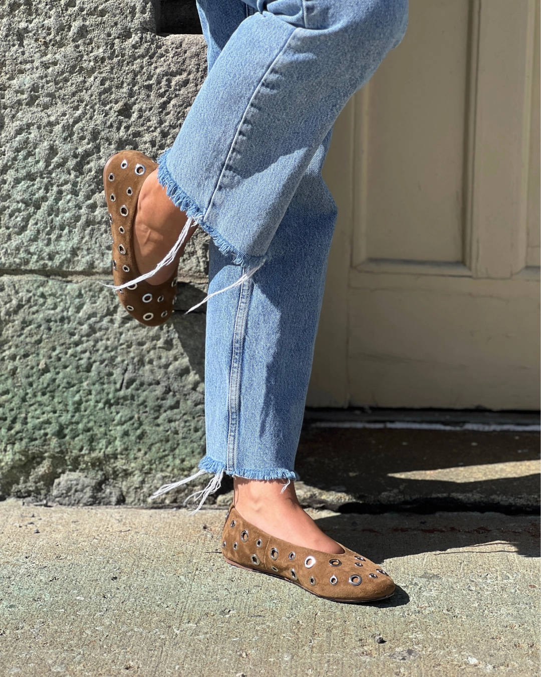 Footed Running Shoes Ohrid Taupe Suede