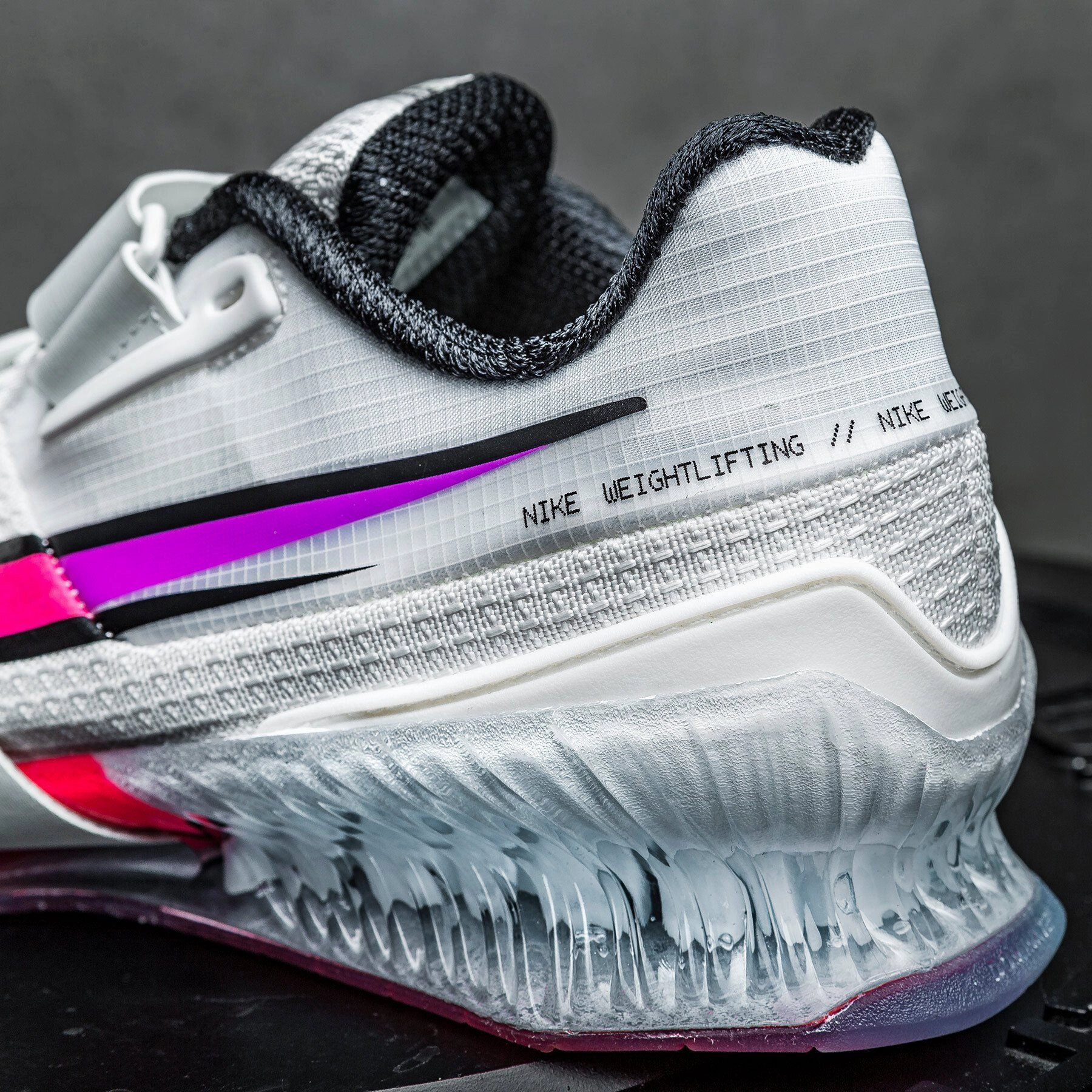 NIKE - ROMALEOS 4 SE Women's Training Shoe - PALE IVORY/HYPER VIOLET-FLASH CRIMSON Asics Nimbus Shoes