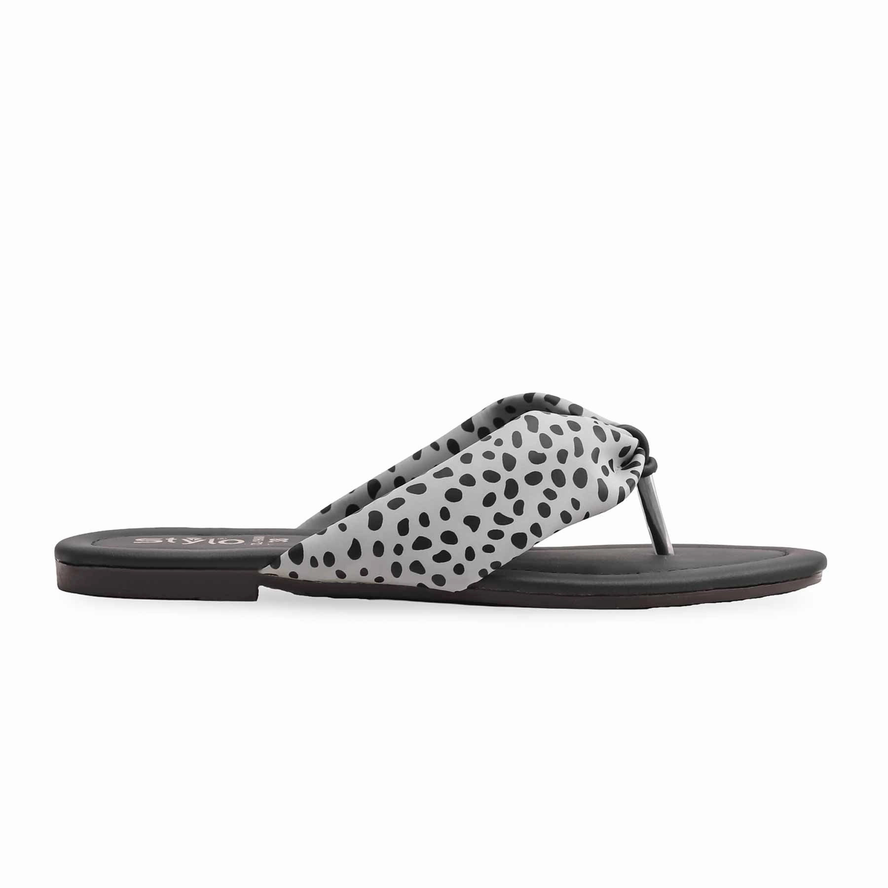 Cushioned Casual Shoes Grey Casual Chappal CL1900