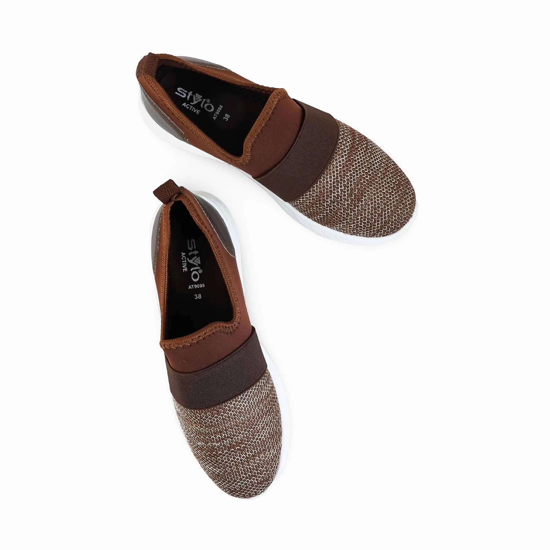 Ballet Shoe Casual Brown Casual Sneaker For Women AT9098