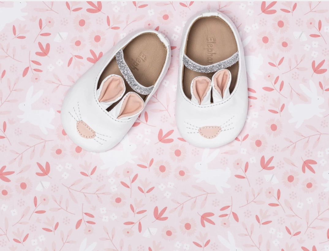 Bunny Sleeper in White Shoes 42 43 Flat
