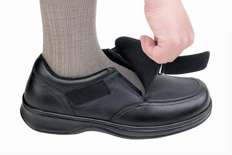 Carnegie Dress 517 - Two Way Strap Casual Soccer Shoes