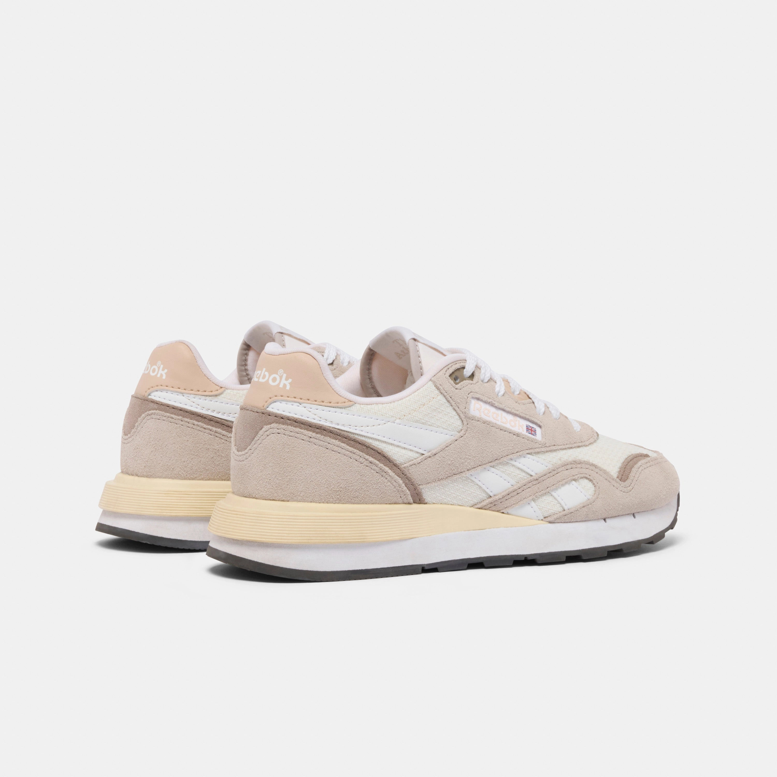 Interact Run Road Running Shoes Classic Nylon 89 Moonstone/Gritty Grey/White