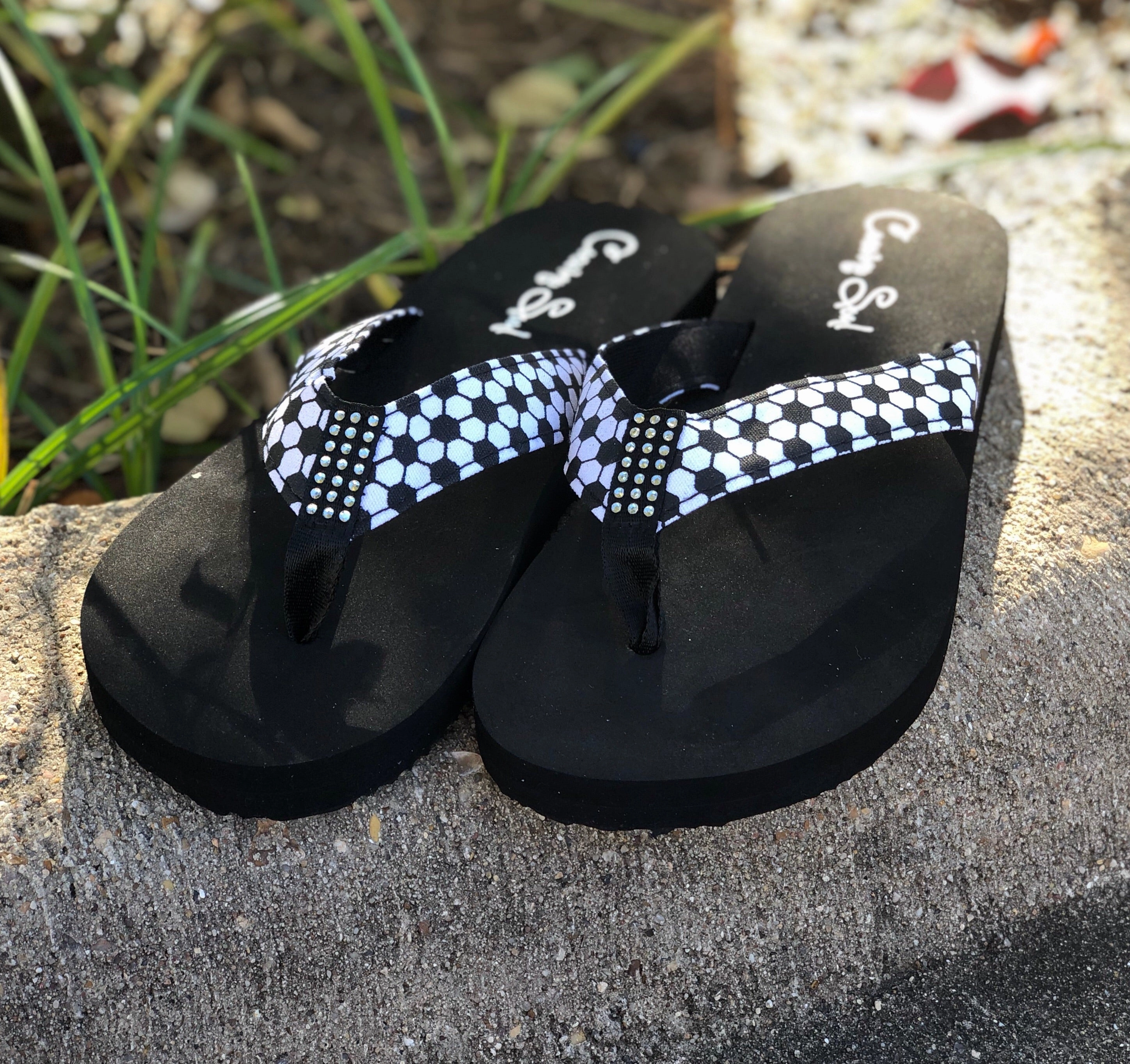 Cocomo Soul FABRIC Soccer Flip Flops Soccer Sandals Slippers Womens Flip Flops Orthopedic