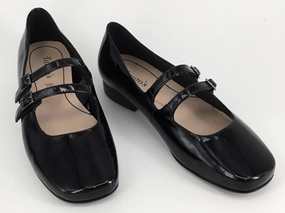 Tango's Chris available in 2 colours Massimo Dutti Loafers