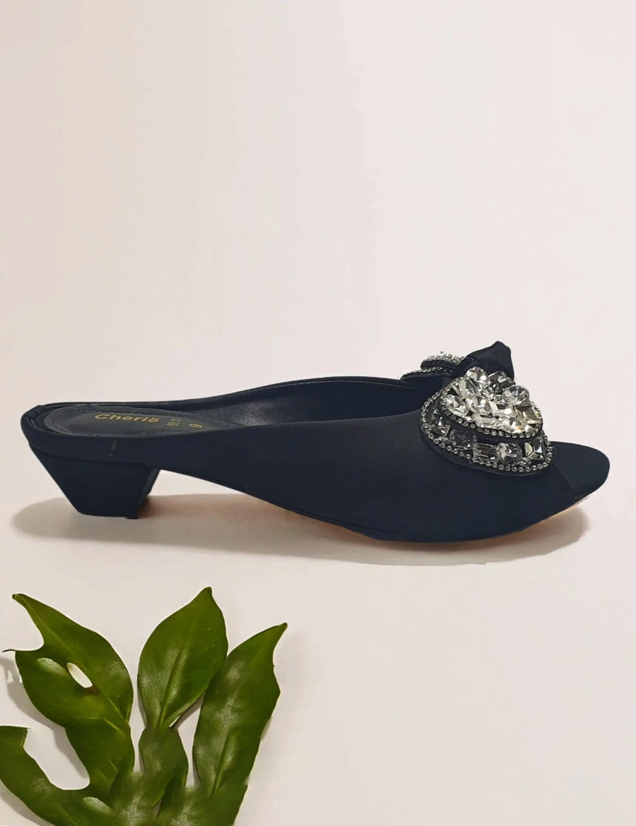 Pedicure Slippers With Toe Separators Black Fancy Slipper