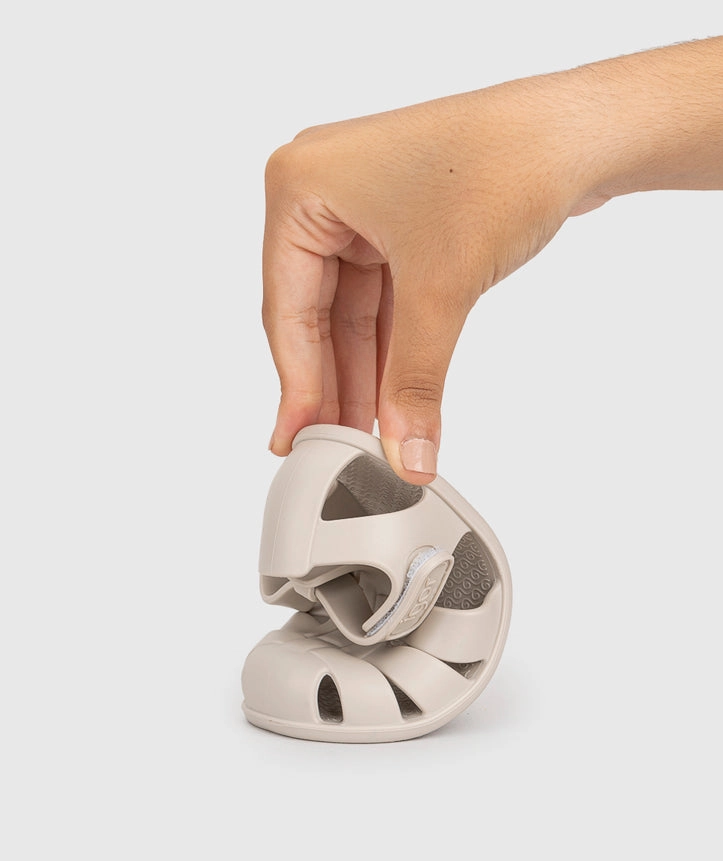 Igor Boy's and Girl's Nemo Solid Sandals, Arena Sandals Resorts Resorts