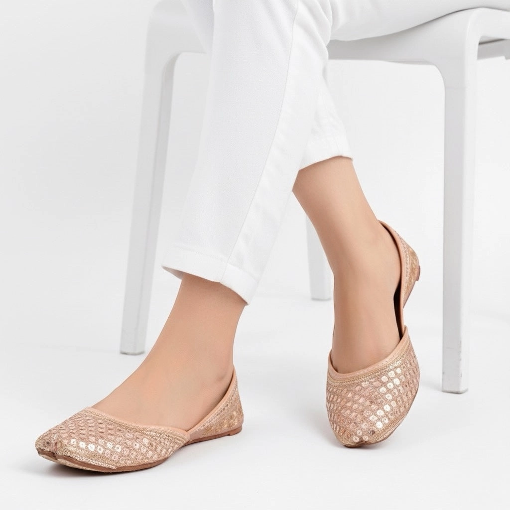 M0740 khussa Flat Rate Shoe Box