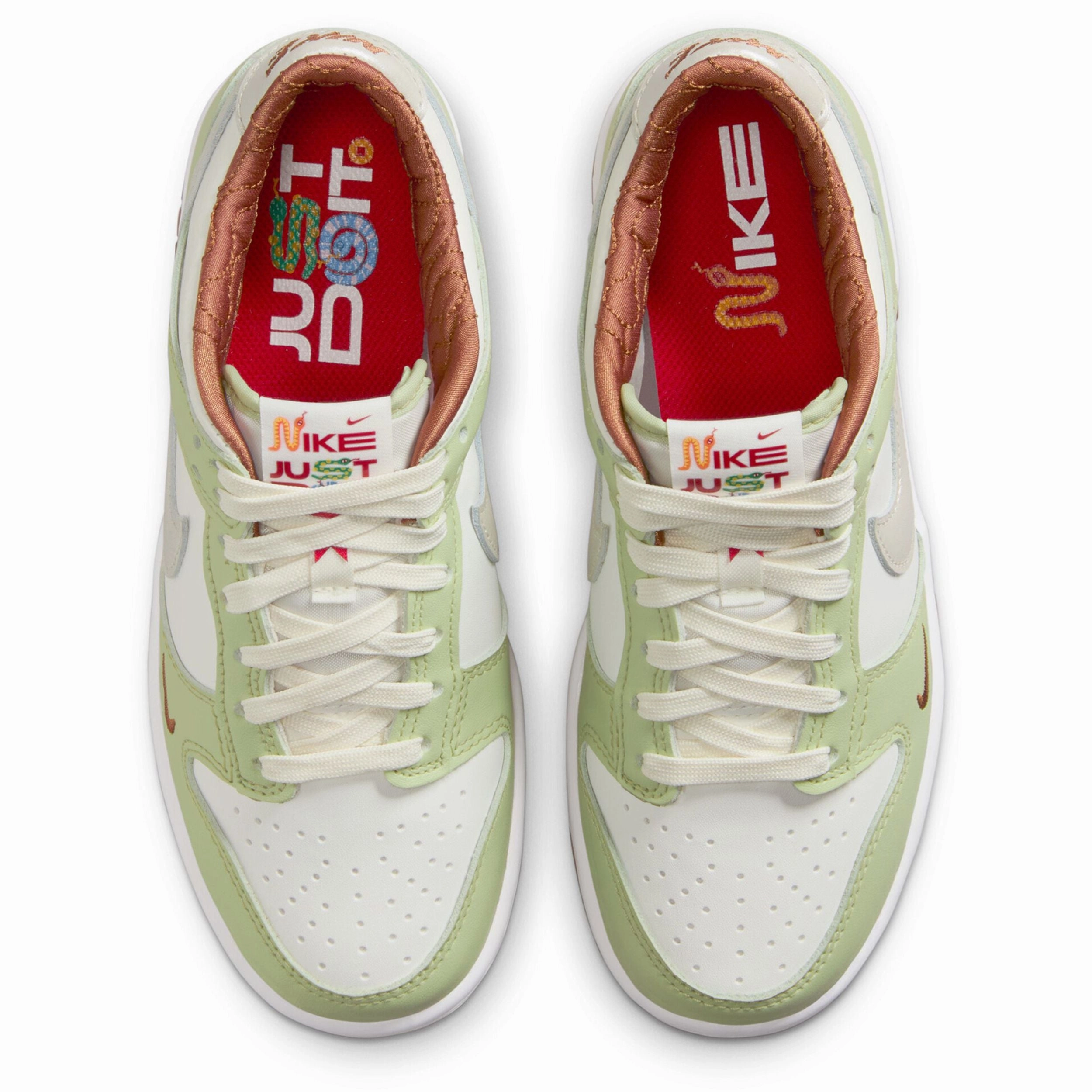 Dunk Low (Big Kid) Tabitha Sneakers