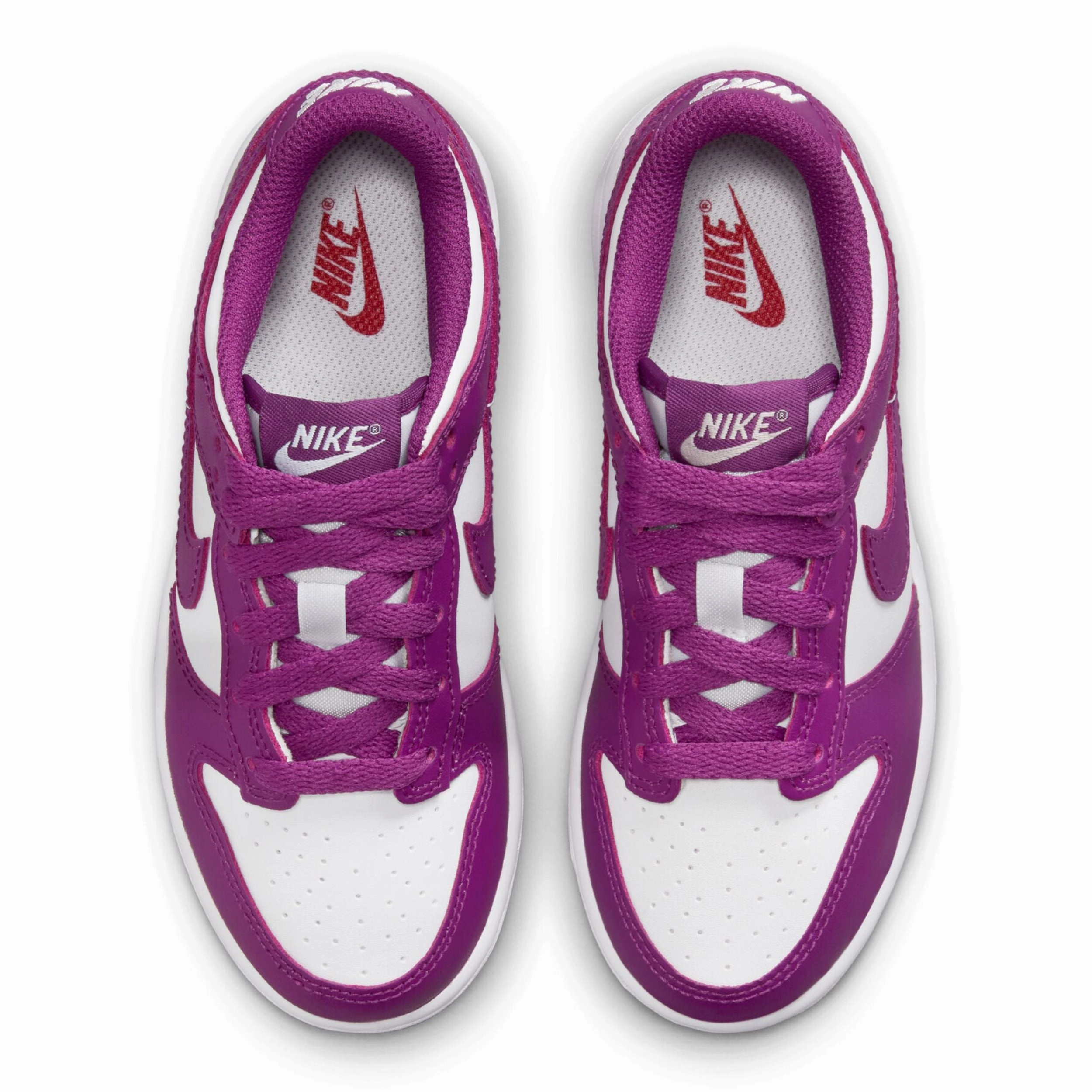 Dunk Low (Little Kid) Sneakers Amazon