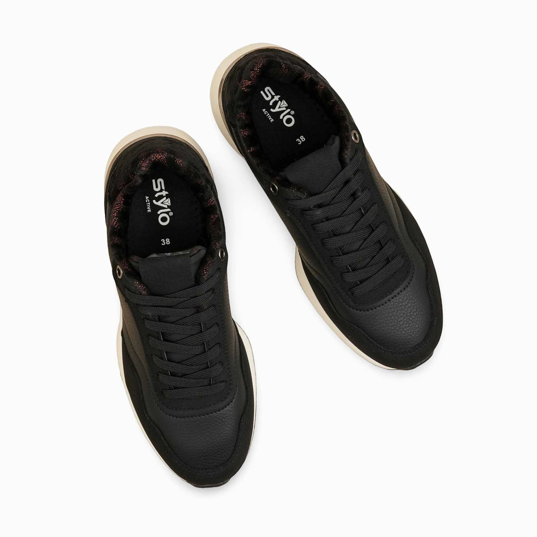 Black Casual Sneaker For Women AT7450 Timberland Casual Leather Shoes
