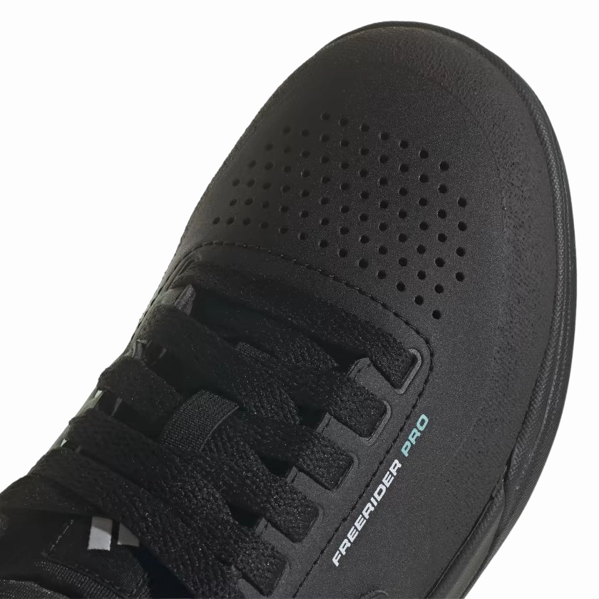 Support Walking Shoes Five Ten Freerider Pro Flat Pedal Shoe - Womens - Core Black-Crystal White-Acid Mint