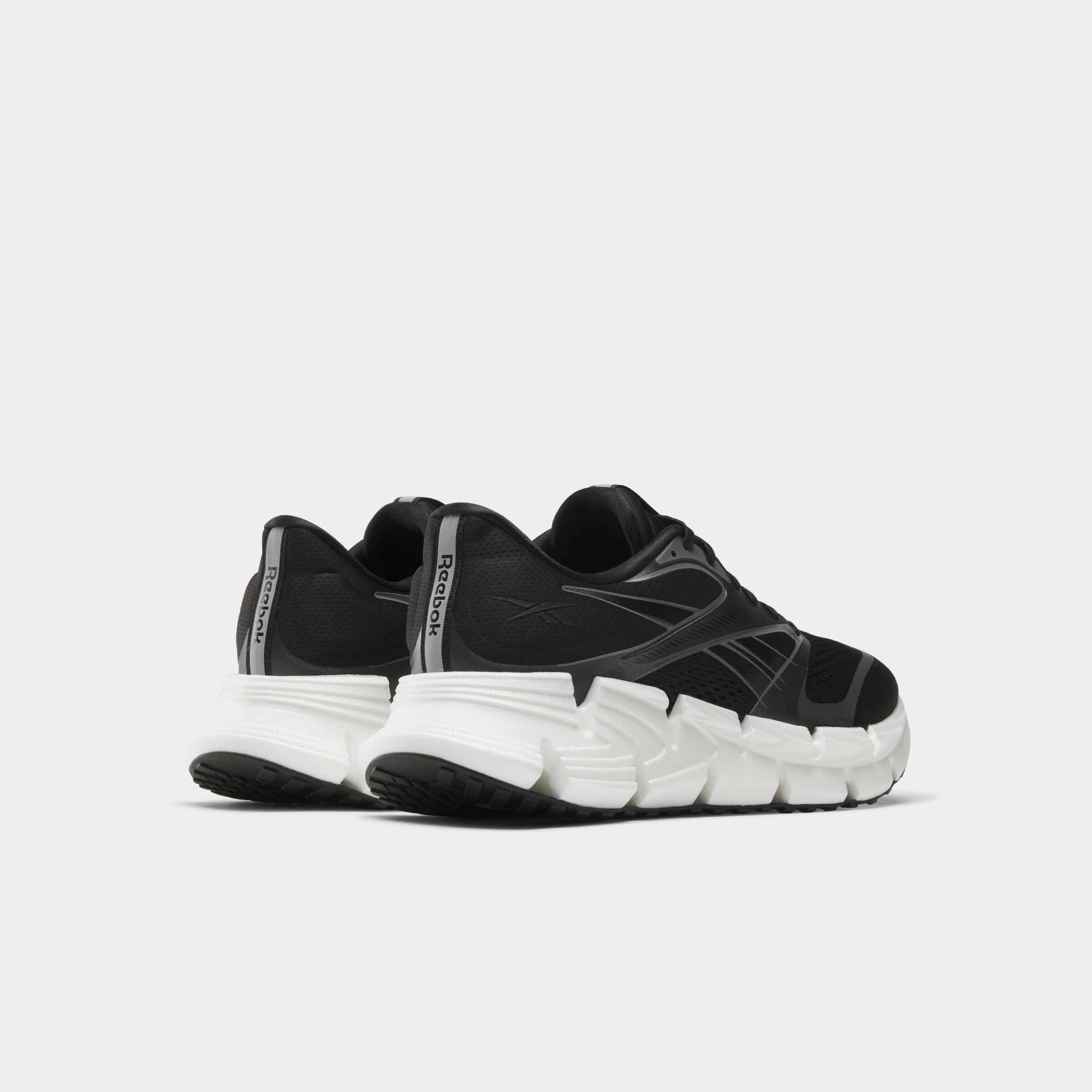 Lightest Running Shoe Floatzig 2 Black/White