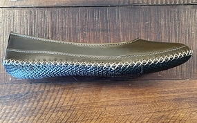 Womens Relax Skipper: Olive LE Flat Top Shoes