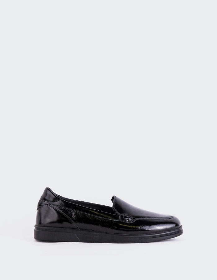 Kelsi Dagger Brooklyn Lens Loafers Hatley Black Naplack