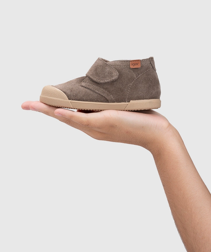 Igor Boy's and Girl's Barefoot Tui Chukka Boots - Topo Converse All Star Casual Shoes