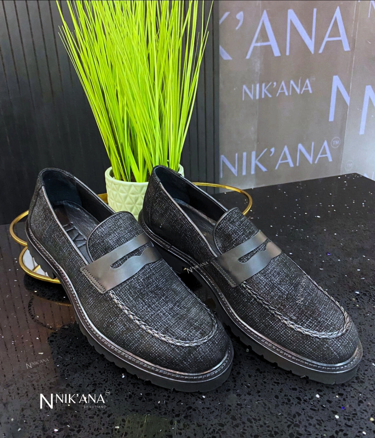 Best Running Shoes For Someone With Flat Feet iLVi057-Lace up: Black