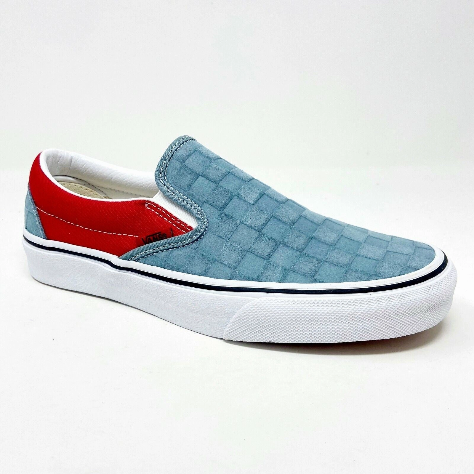 Shoes Casual Shoes Vans Classic Slip On (Deboss Checkerboard) Grey Red Womens Casual Shoes