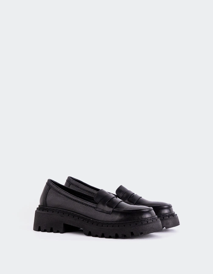 Goodyear Welted Loafers Lydia Black Leather