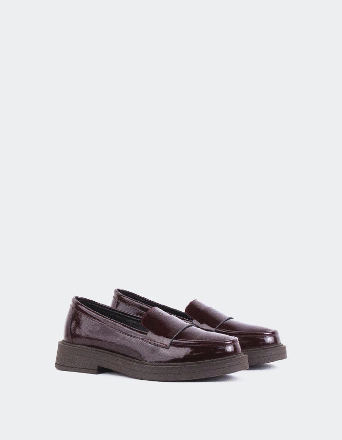 Novee Burgundy Patent Loafers And Shorts