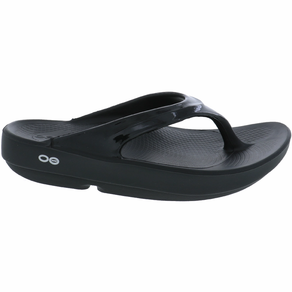 Flat Shoes With Tie Around Ankle OOFOS 1400 OOLALA