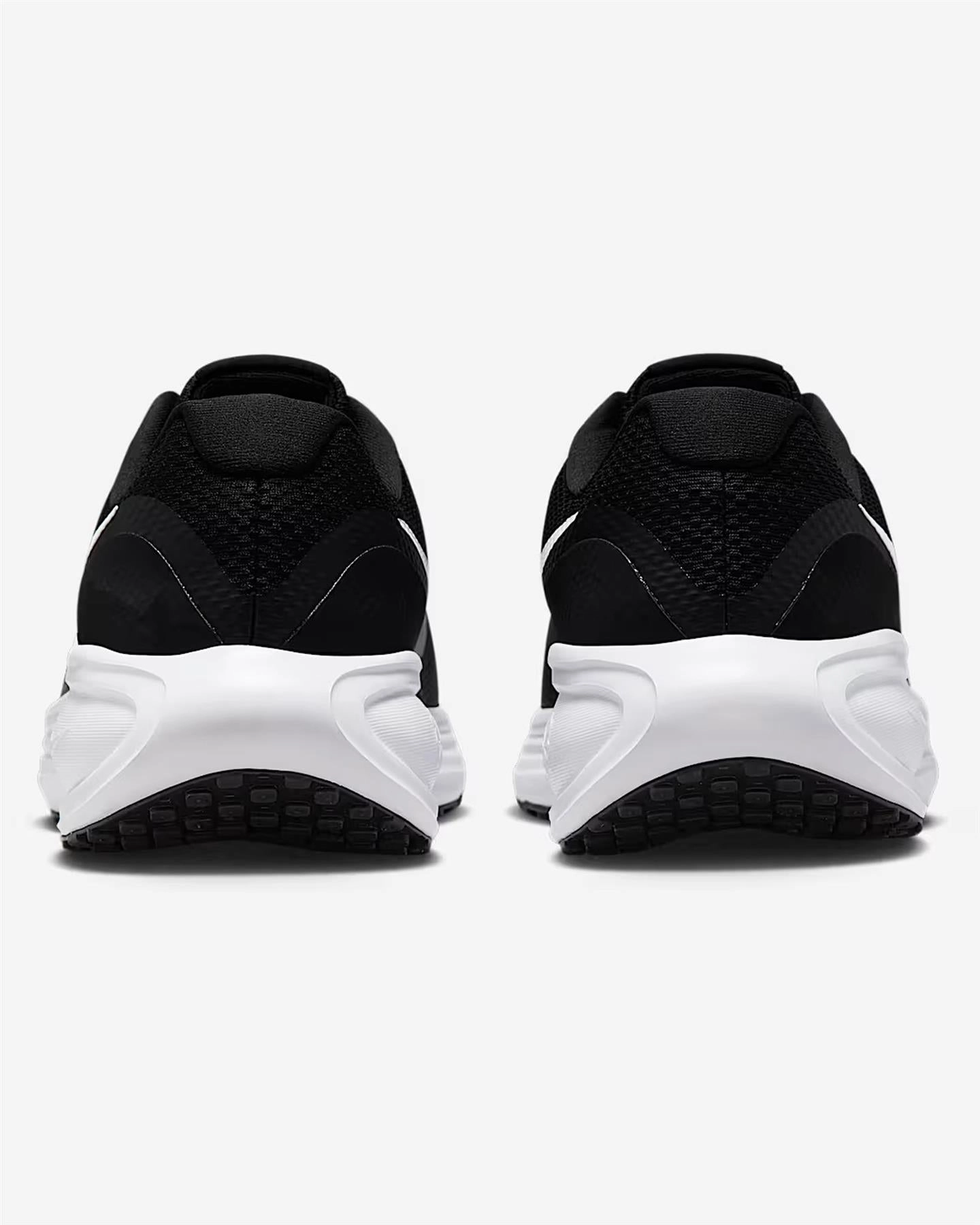 Men's Wide Fit Nike HQ1996-001 Revolution 8 Running Sneakers Best Running Shoe Inserts