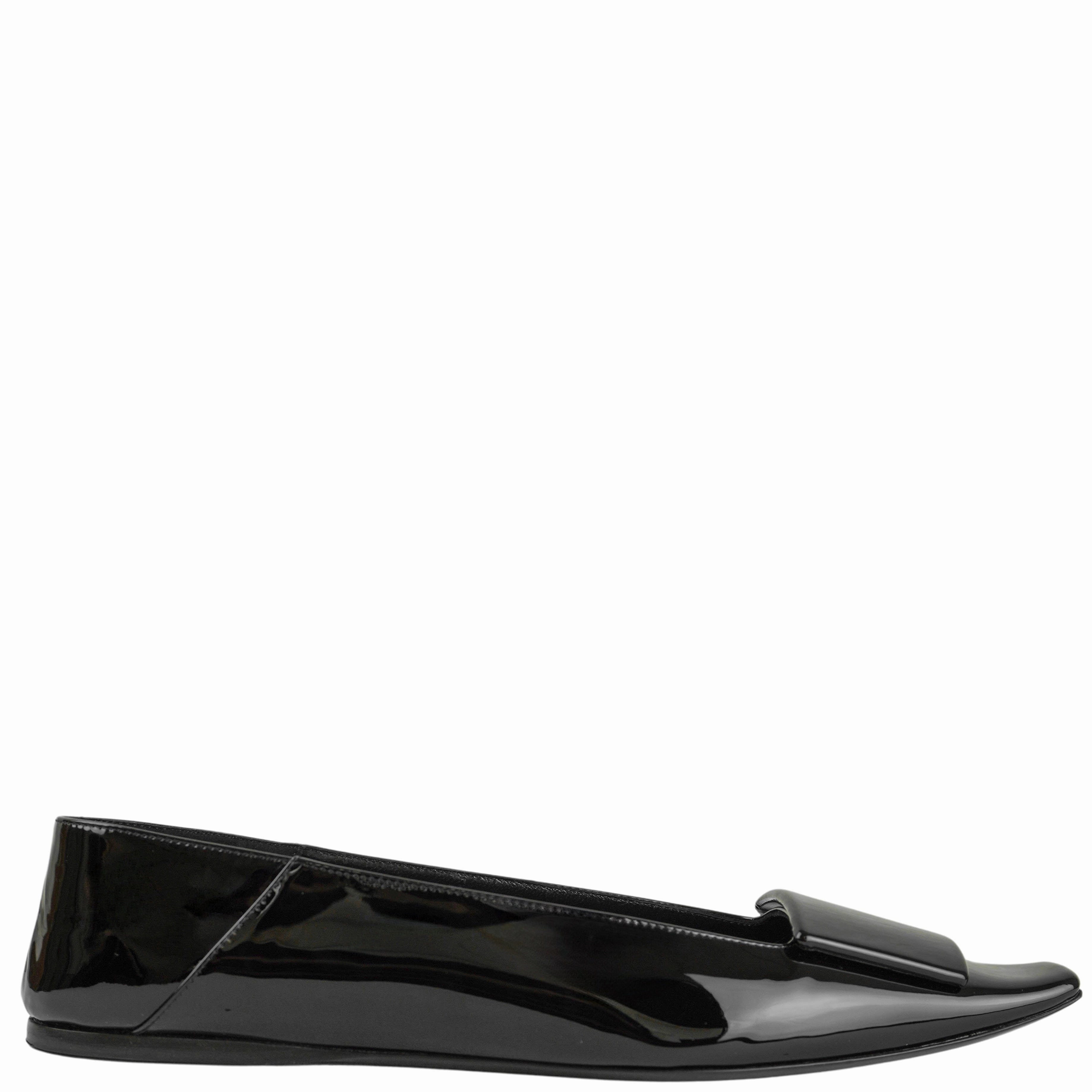 Flat Sole Training Shoes Saint Laurent Poppy Patent Leather Flats in Black