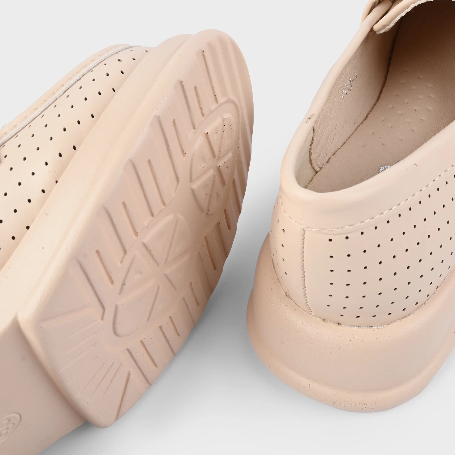 On Cloud Loafers Girls Loafer 703-1-BEIGE