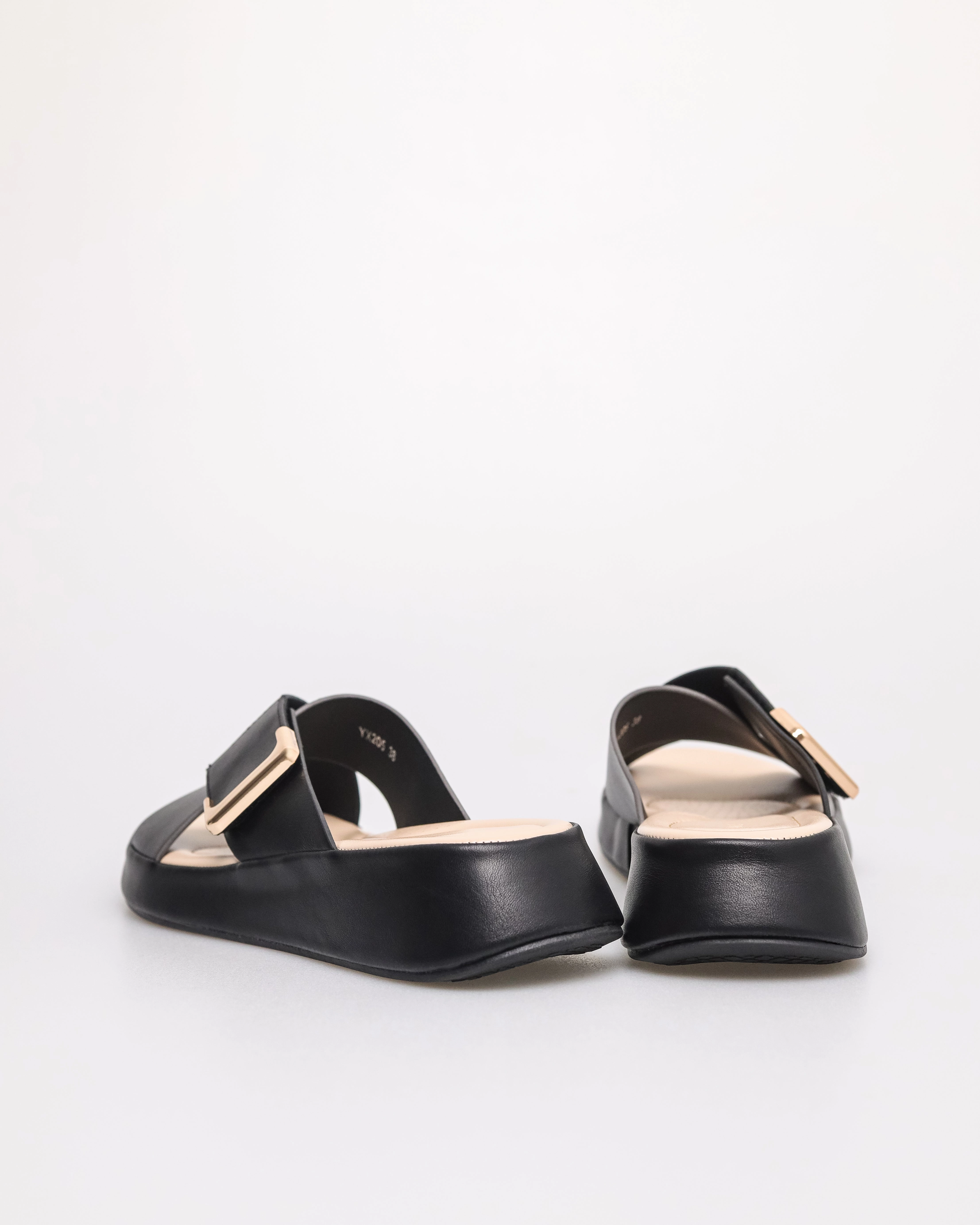 Tomaz YX205 Ladies Folded Sandals (Black) Sandals Family Resorts