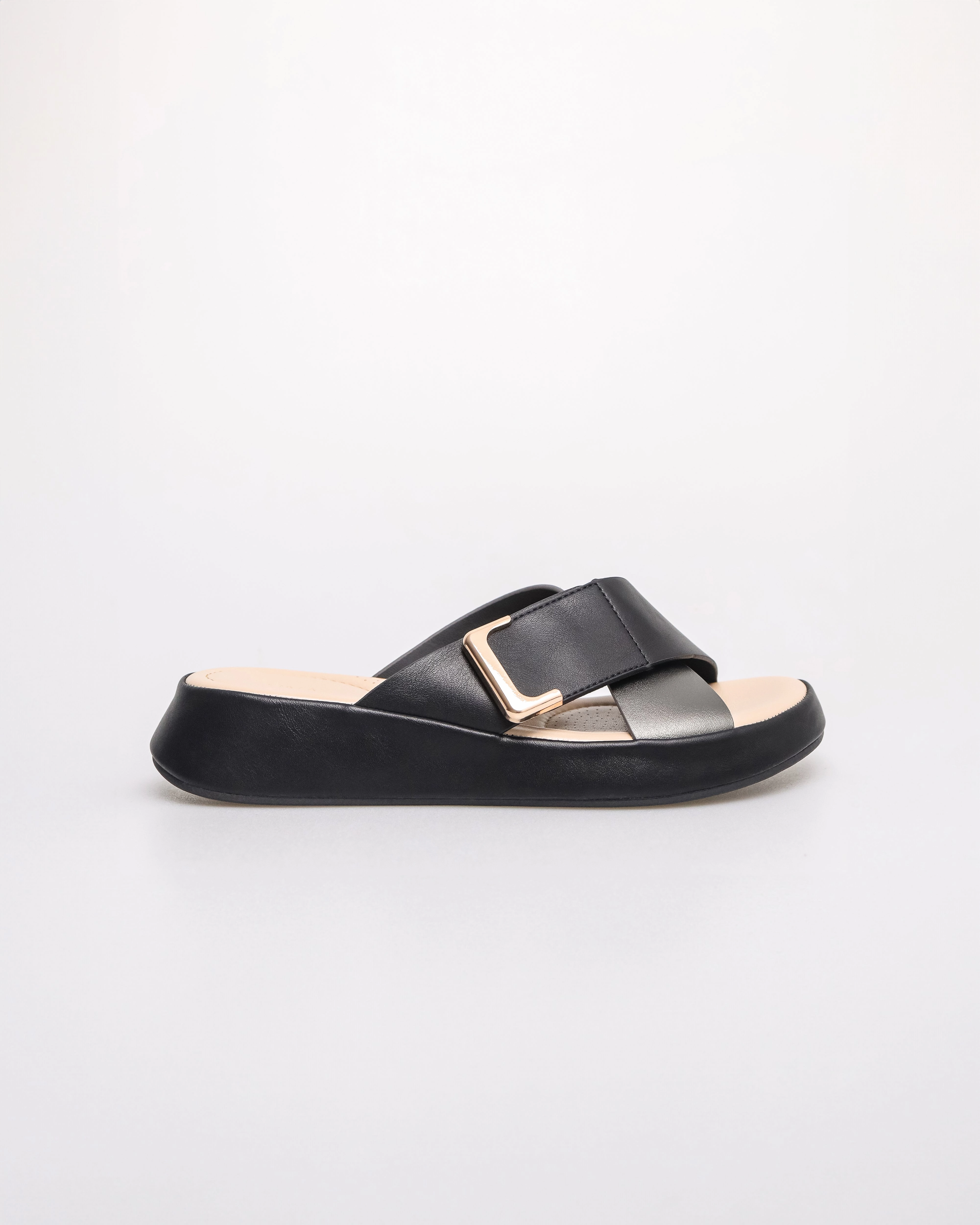 Tomaz YX205 Ladies Folded Sandals (Black) Sandals Size Chart