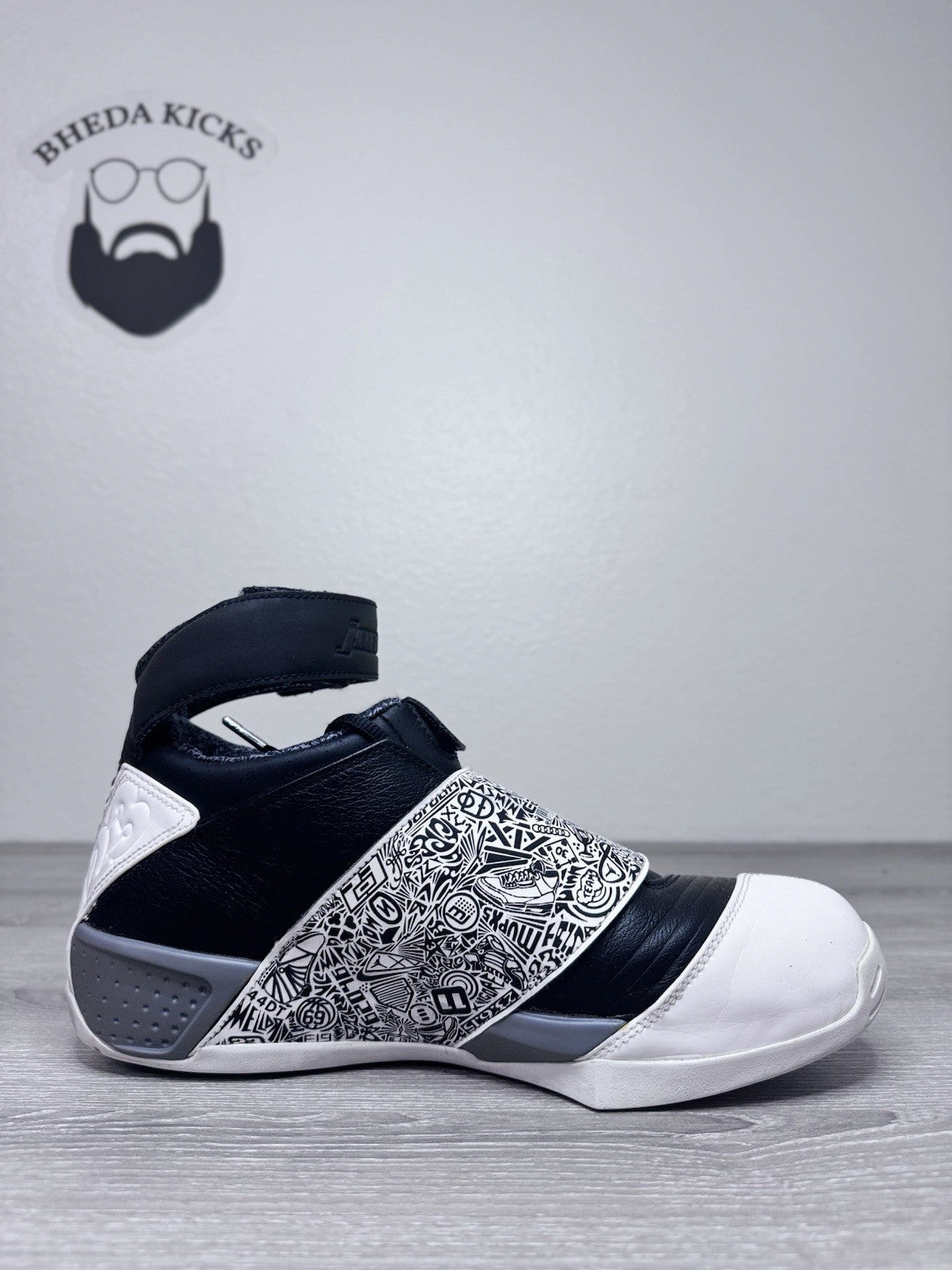 Size 10.5 - Nike Air Jordan 20 Retro Playoffs  310455-003 Preowned Og Top Of The Line Asics Running Shoe