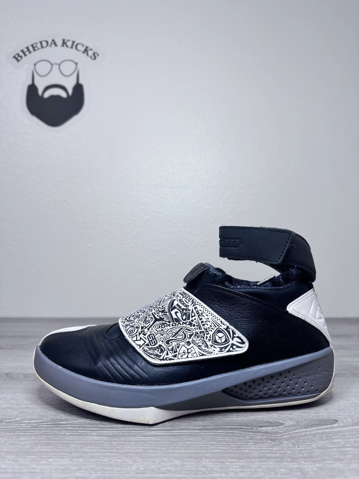 Size 10.5 - Nike Air Jordan 20 Retro Playoffs  310455-003 Preowned Og Saucony Asics Running Shoe