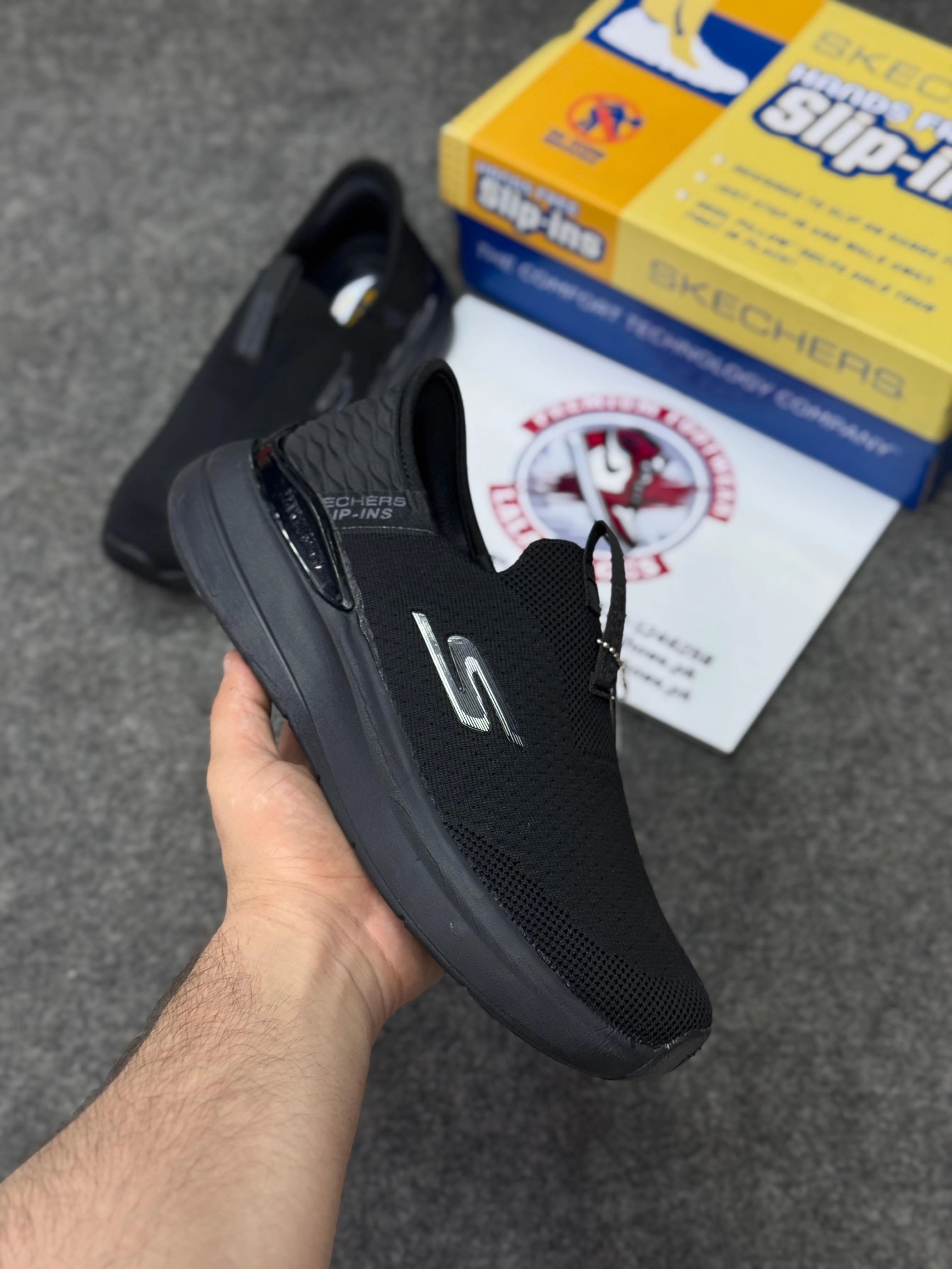 Skechers Slip-ins: Max Cushioning Hyper Burst Full Black 78965, Air-Cooled Memory Foam Pegasus 41 Running Shoes