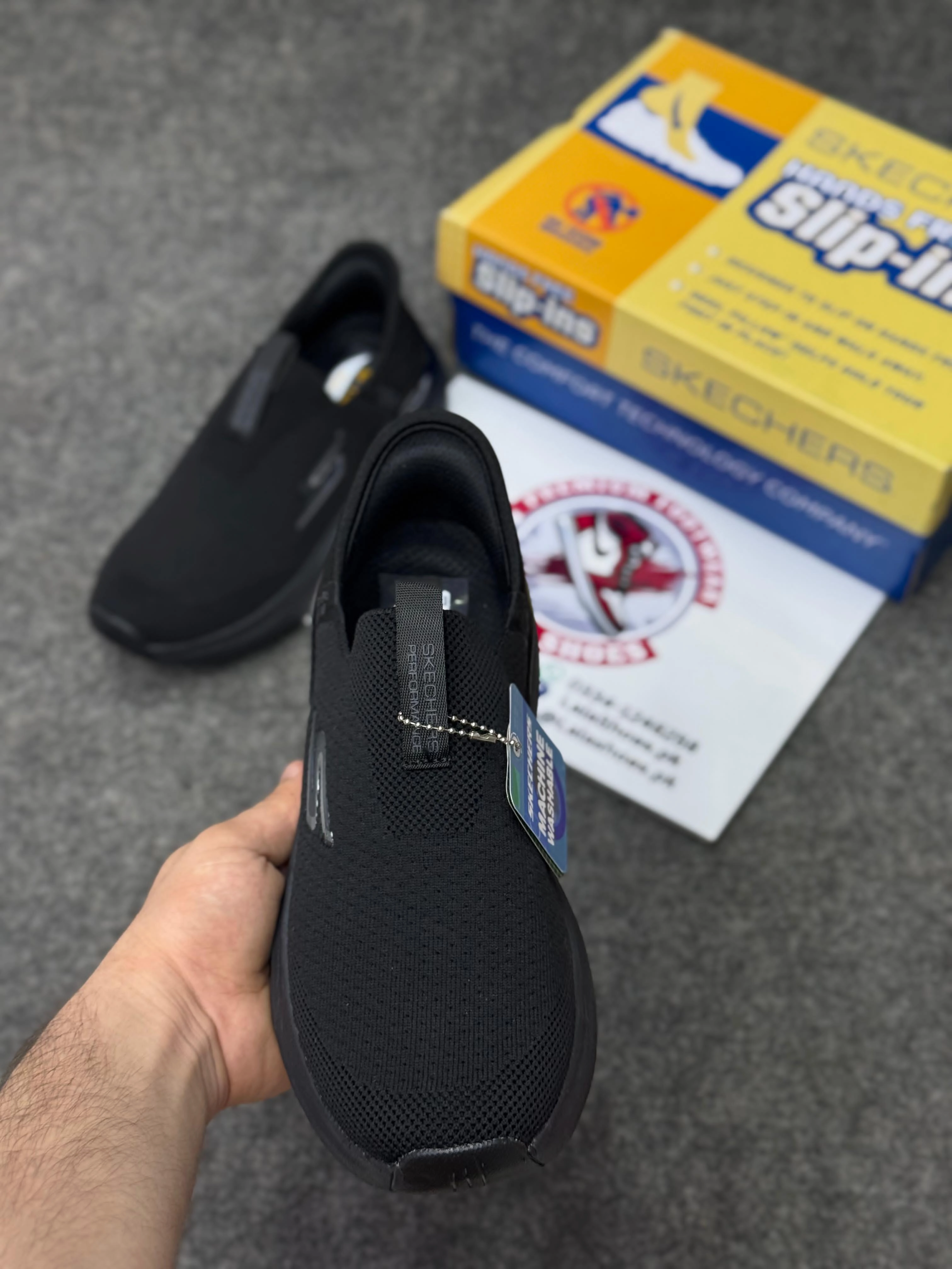 840 V5 Running Shoe Skechers Slip-ins: Max Cushioning Hyper Burst Full Black 78965, Air-Cooled Memory Foam