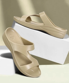 Paragon Women's Lightweight, Washable and Durable Beige Slippers for Everyday Use Dollar Flip Flops 2025