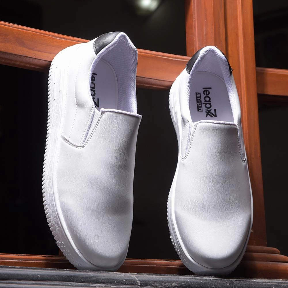 Casual Shoes For Prom Leap7x Casual White Non-Lacing Sneakers For Men DUGLAS-2E By Liberty