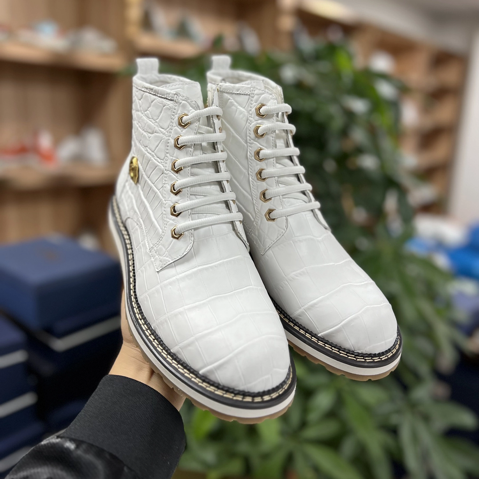 Vince Loafers Men's White Crocodile Alligator Handcraft Boots Fashion shoes