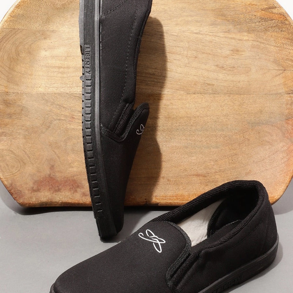 Casual But Classy Shoes Gliders Casual Slip on Black Moccasins Shoes For Men JOGGING-E By Libertyty