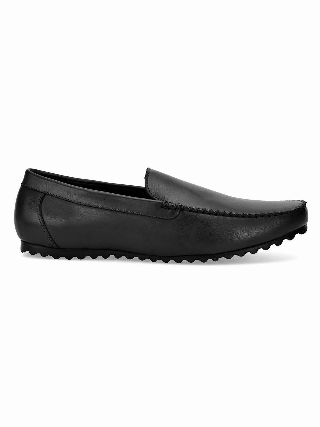 Dart Black Solid Loafers Vegan Leather Loafers