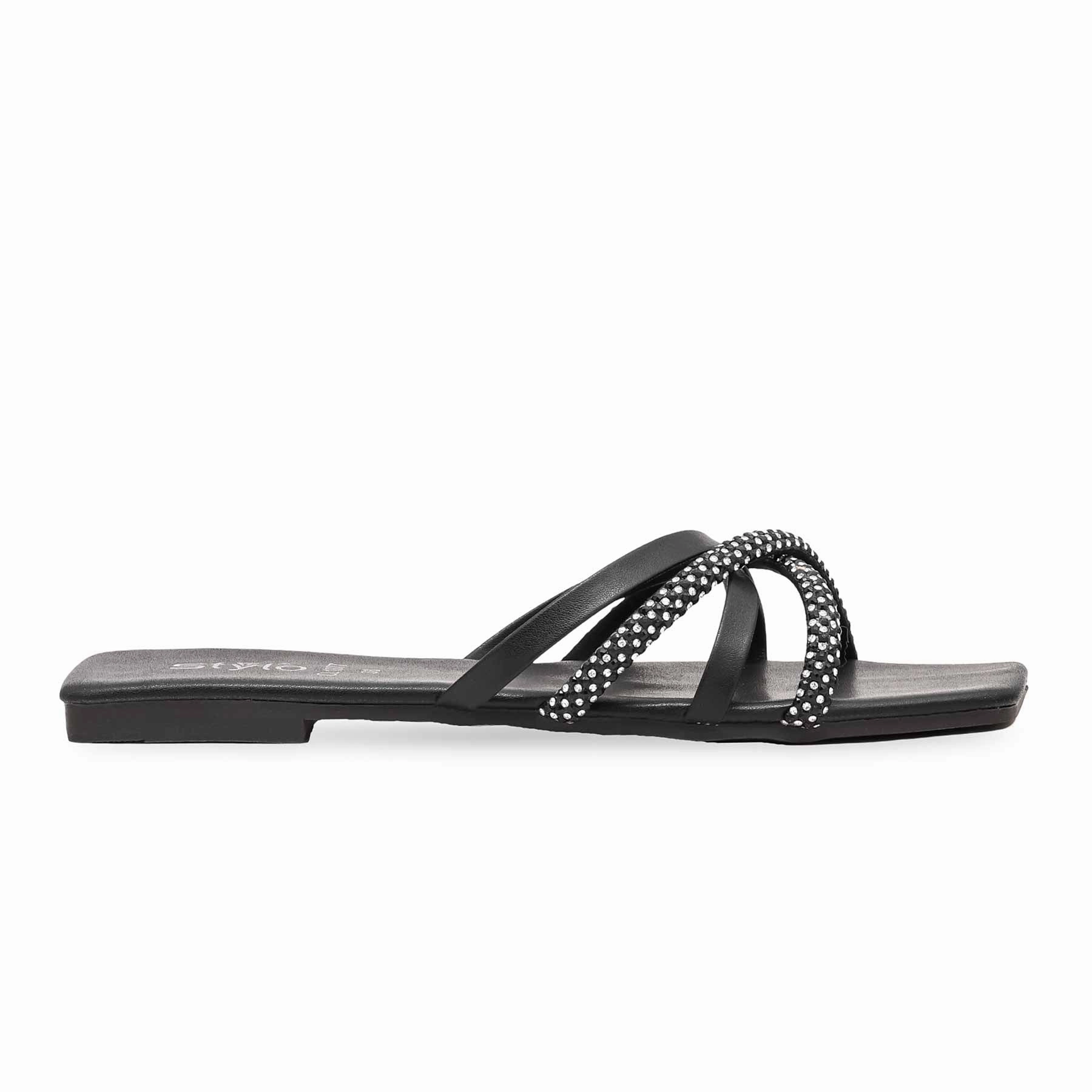 Essie Marshmallow Vs Ballet Slippers Black Casual Slipper CL1877