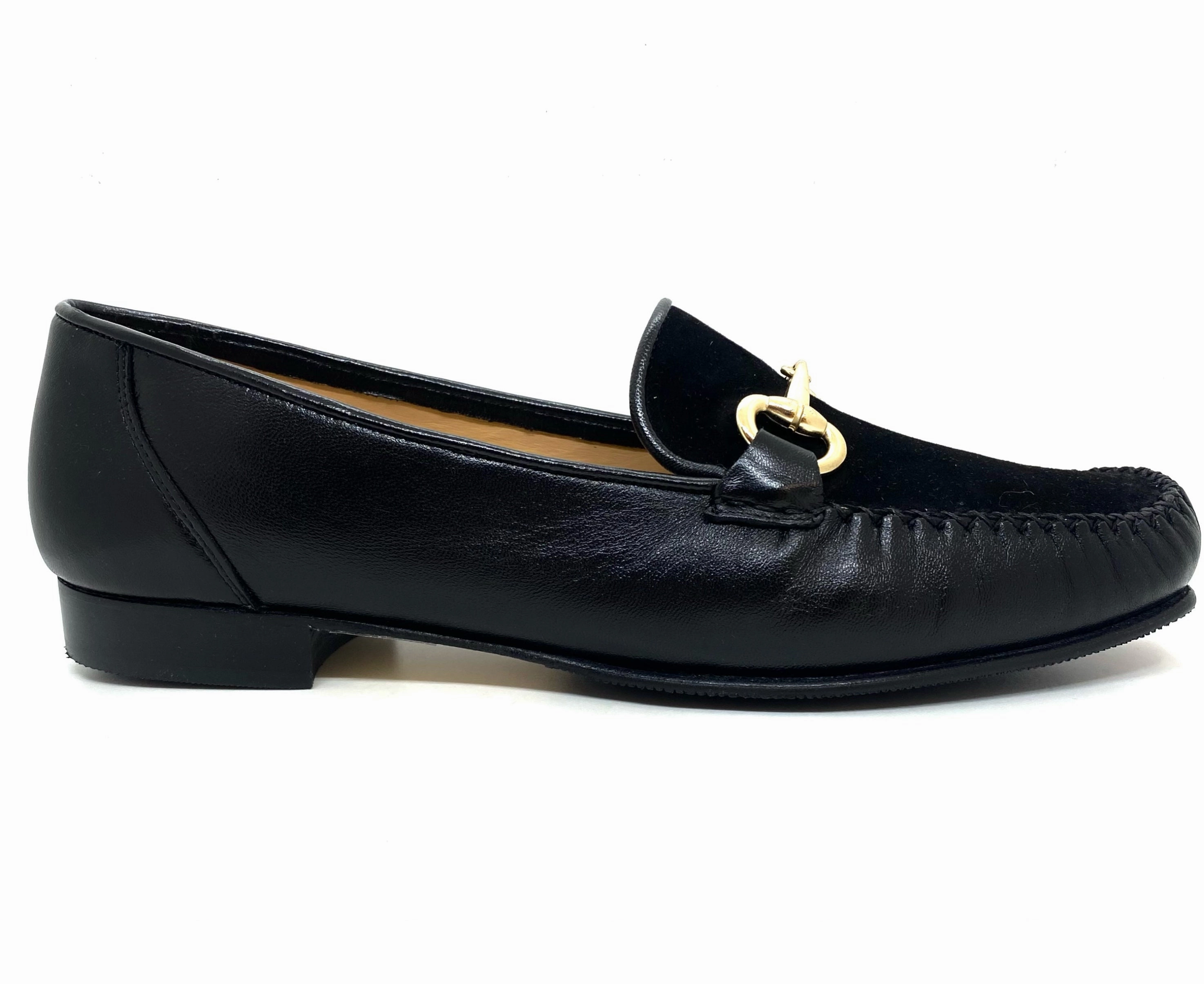 Bass Weejuns Penny Loafers Low Heel Moccasin Loafer With Gold Trim