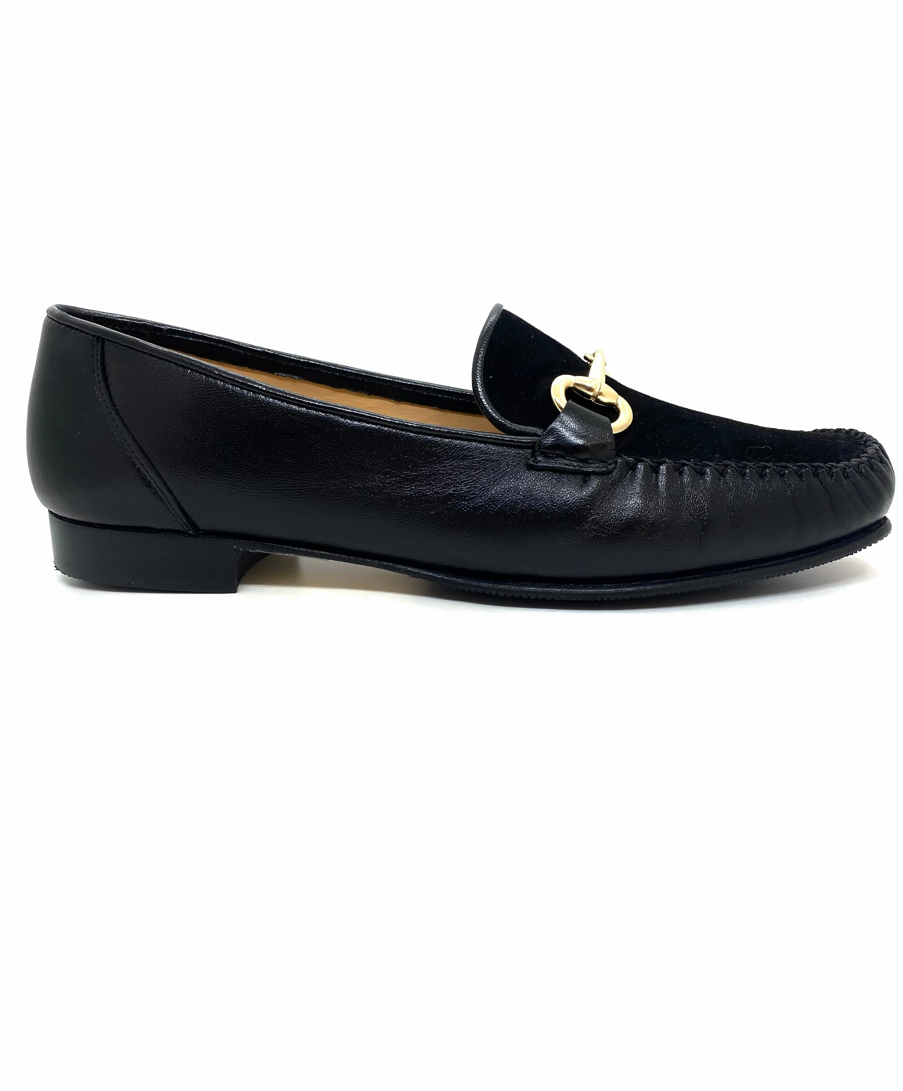 Low Heel Moccasin Loafer With Gold Trim Dockers Tassel Loafers