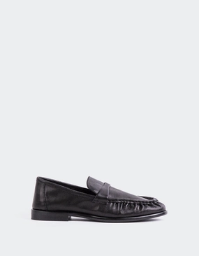 Velika Black Leather Liu Jo Loafers