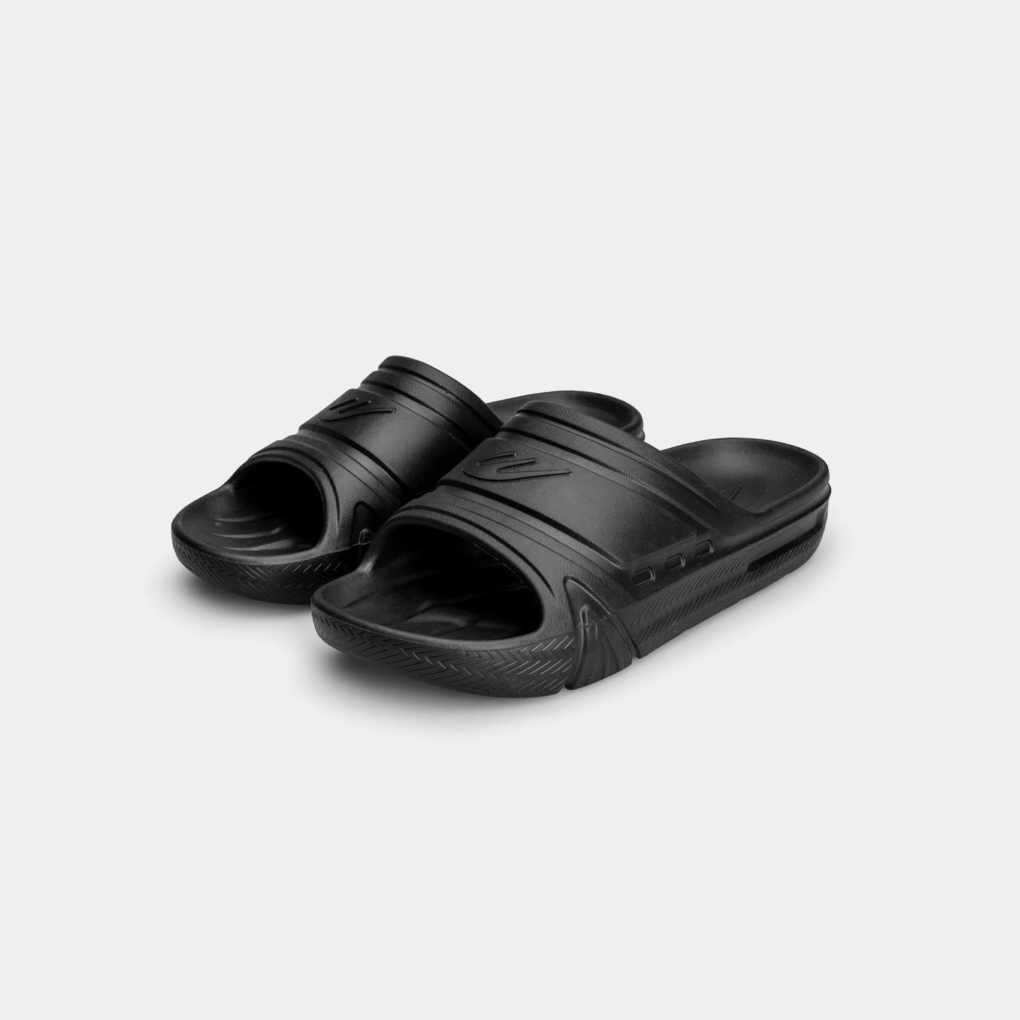 LOUNGE SLIDES M Slippers Womens