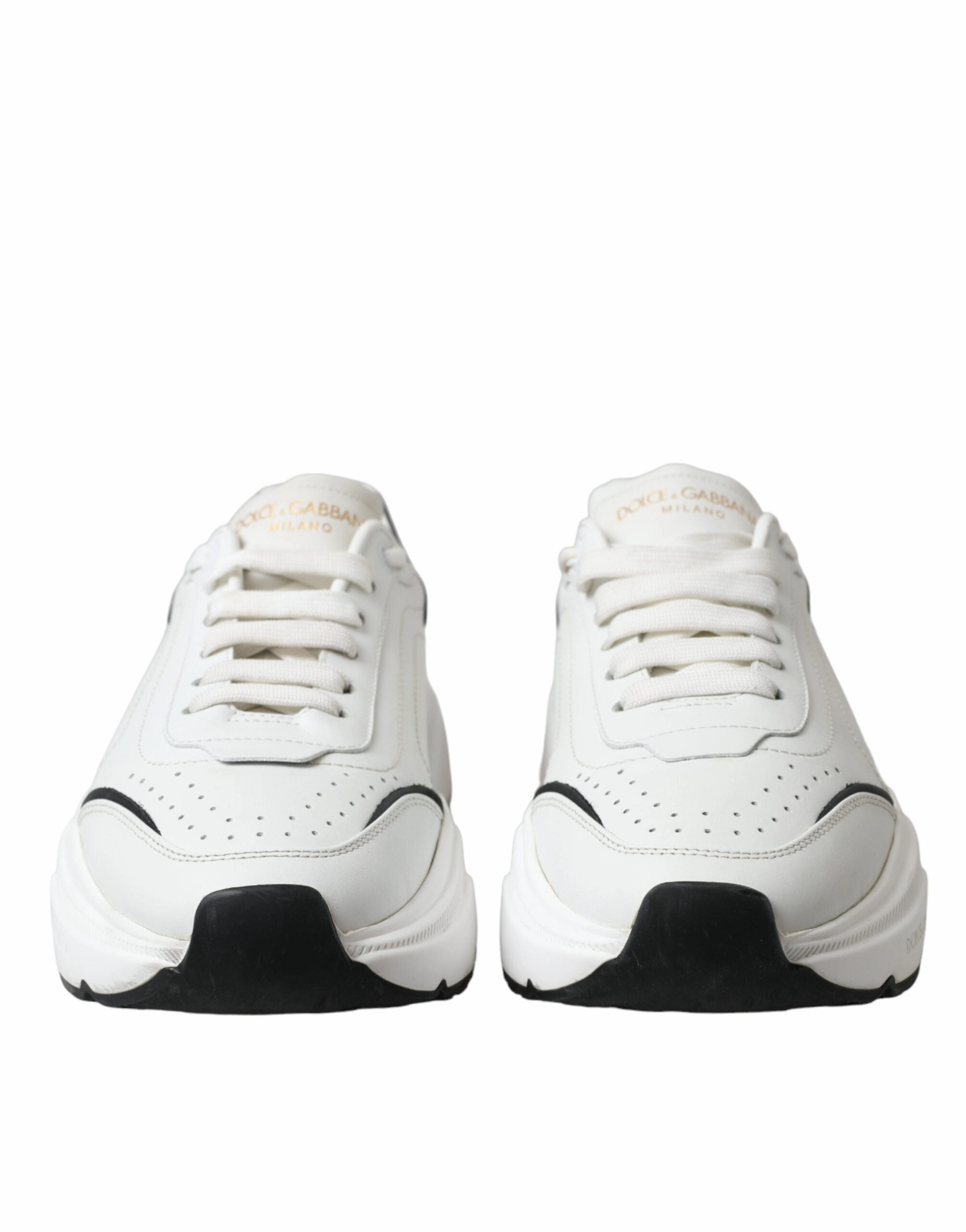 White Black Low Top Daymaster Sneakers Shoes Track Shoes For Feet