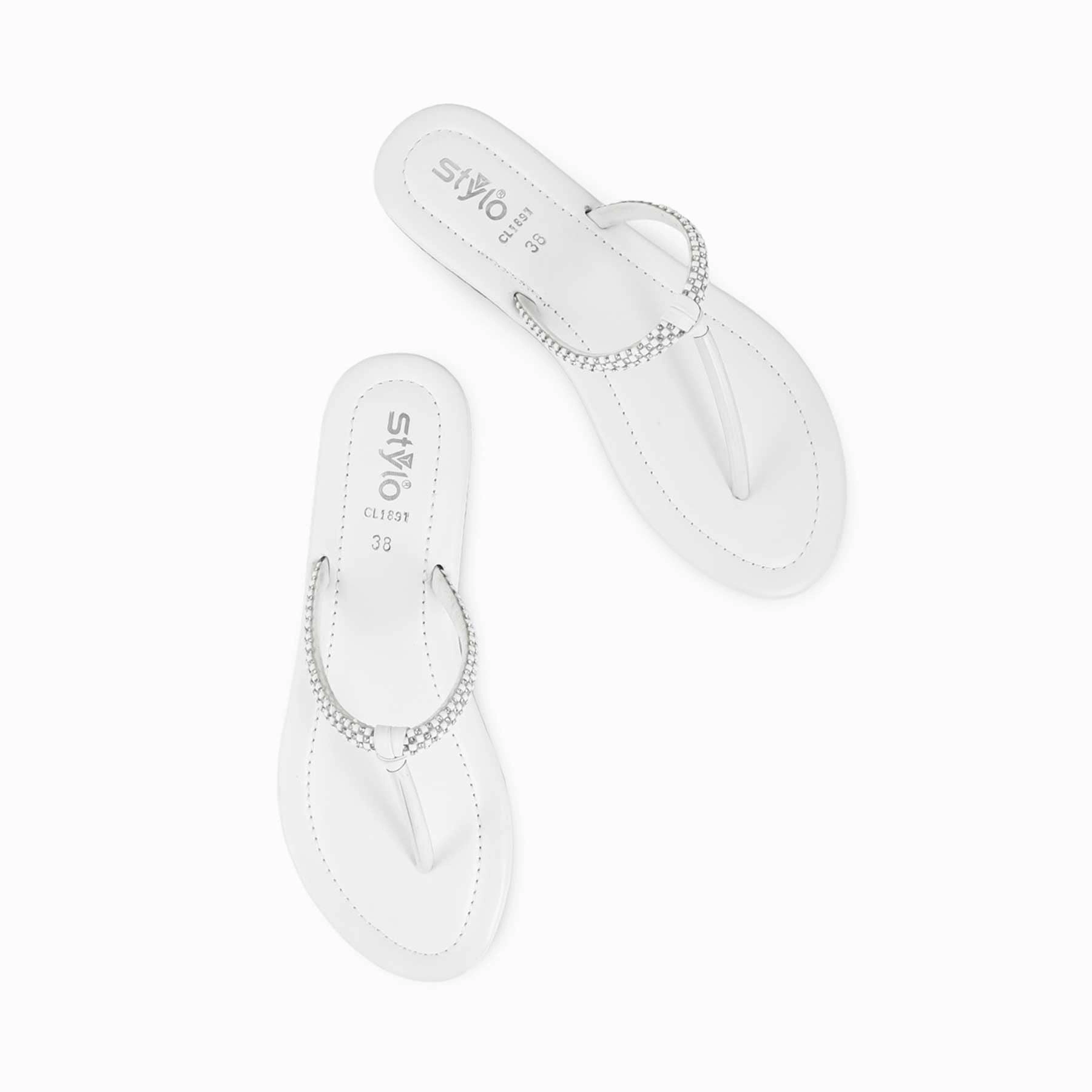 Casual Shoes 2014 White Casual Chappal CL1891