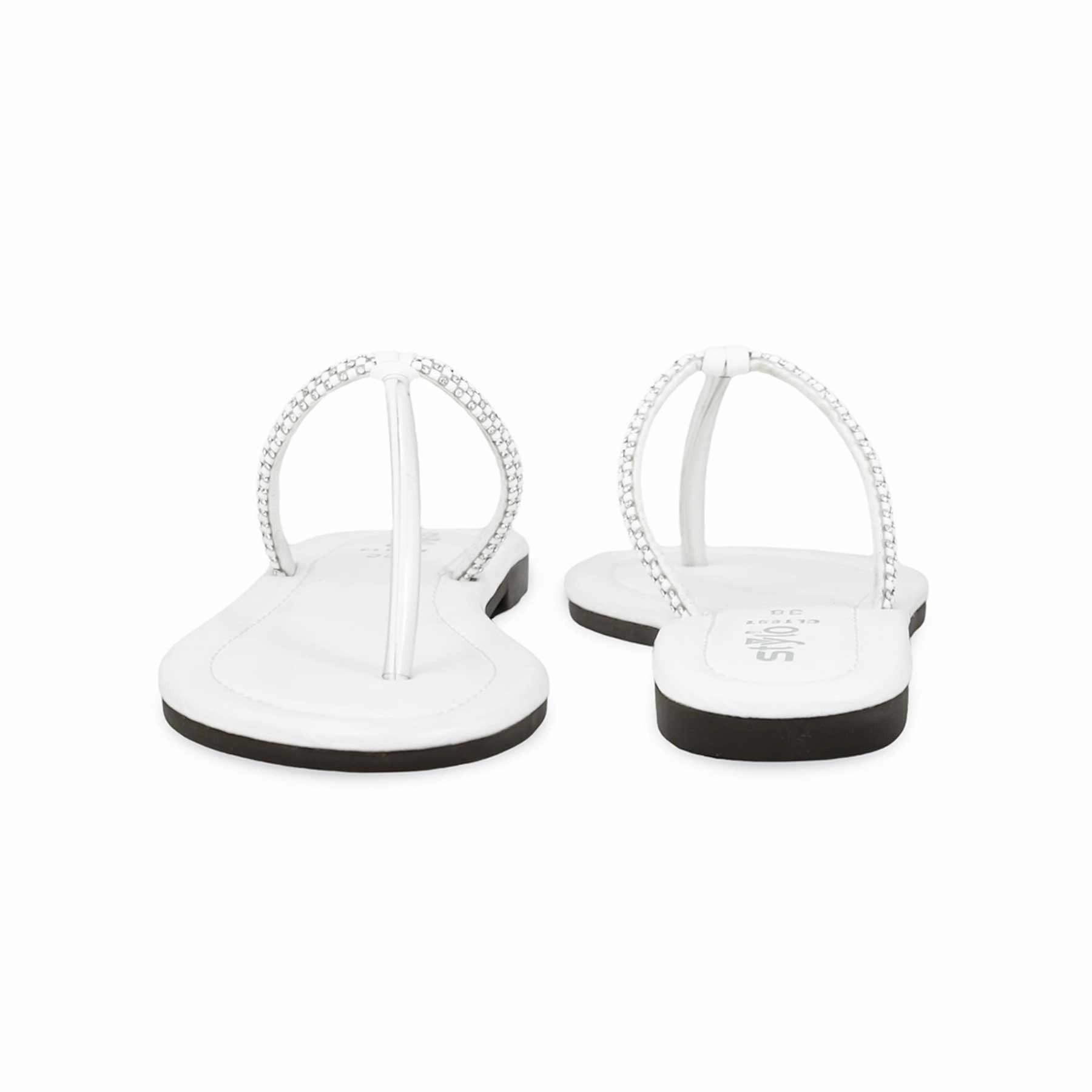 White Casual Chappal CL1891 Climacool Casual Shoes
