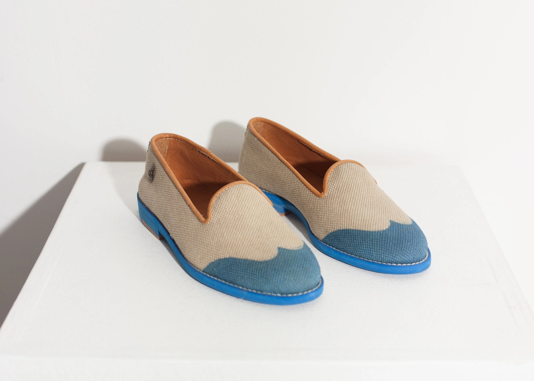 Clarks Chunky Loafers Wingtip Loafer in Blue
